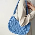 borsa a bustina uncinetto blu 804.jpg