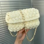 borsa pochette uncinetto bianco 882.jpg
