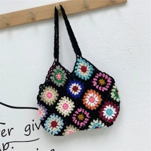 borsa uncinetto quadrata 1 823.jpg