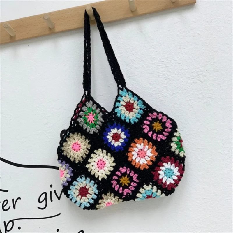 borsa uncinetto quadrata 1 823.jpg