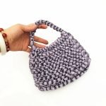 pochette uncinetto grigio viola 103.jpg