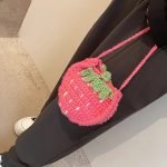 tracolla bimba uncinetto rosa fragola 717.jpg