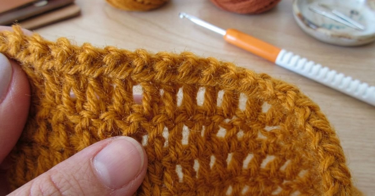 Come rifinire una maglia ai ferri con l'uncinetto il bordo 3D che incanta